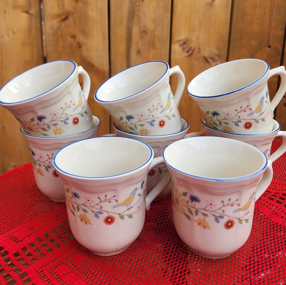 Brick Oven Stoneware Coffee Mugs Cups Heritage Pattern Birds and Flowers 8 Cups